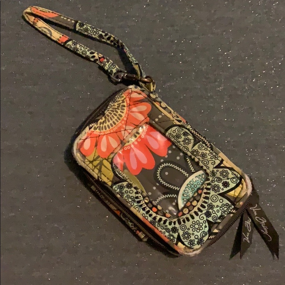 Vera Bradley wristlet with phone pocket